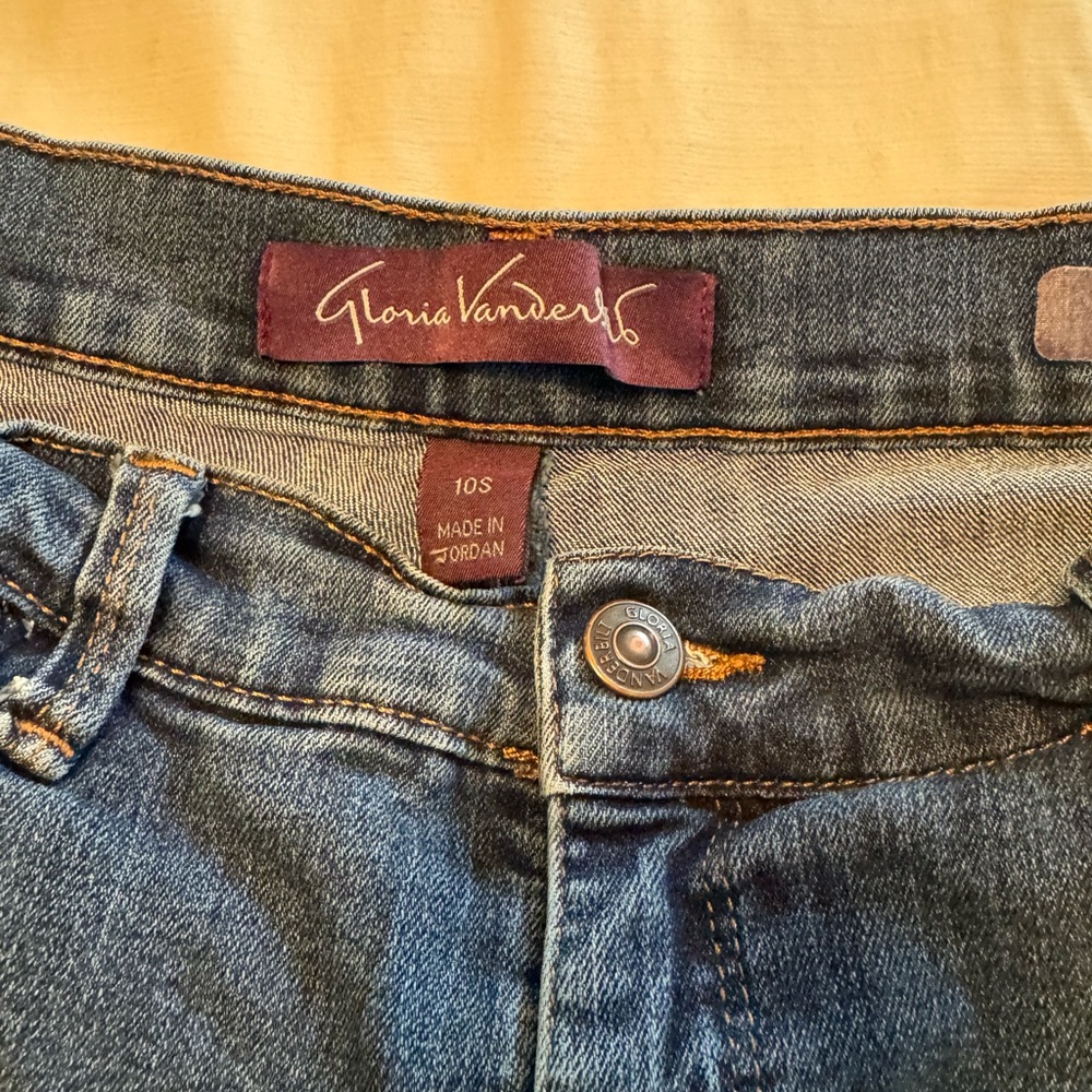 EUC! Gloria Vanderbilt Straight Leg Jeans in Blue Denim 10 Short - Picture 6 of 15